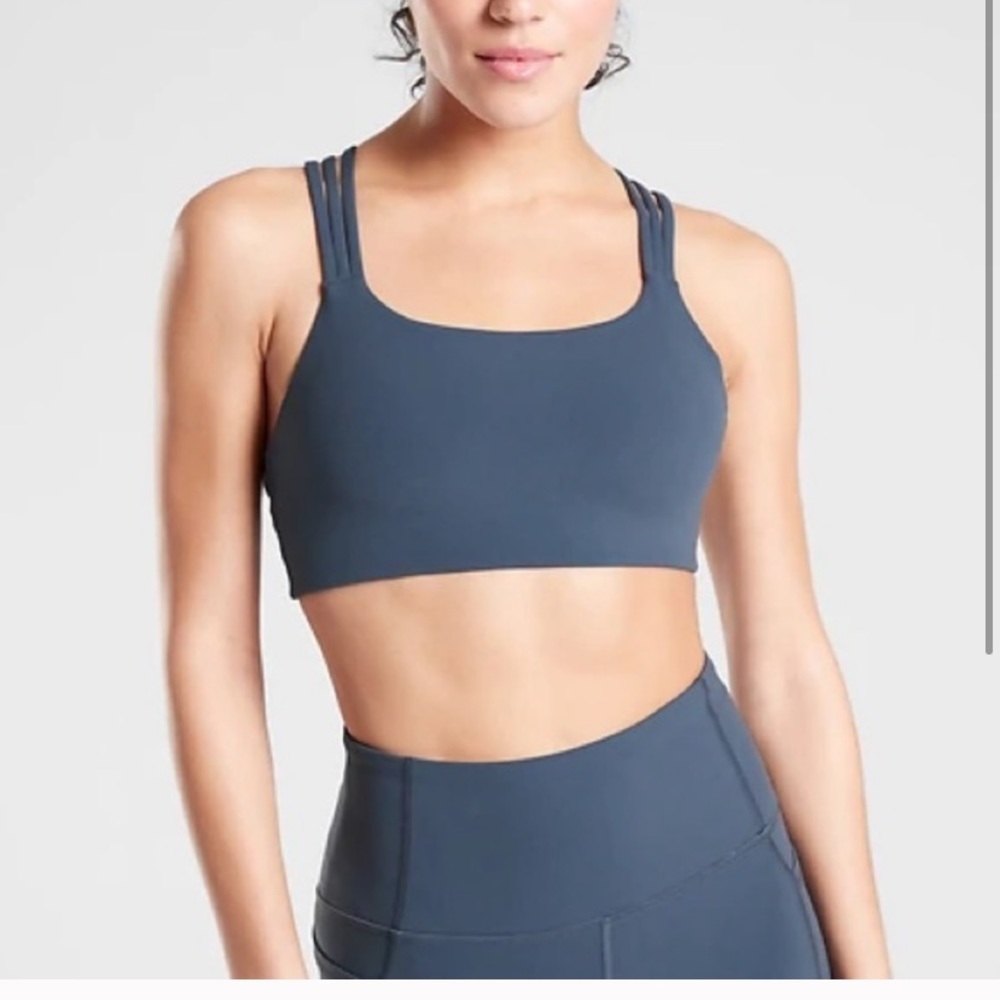 Athleta Hyper Focused Sports Bra
